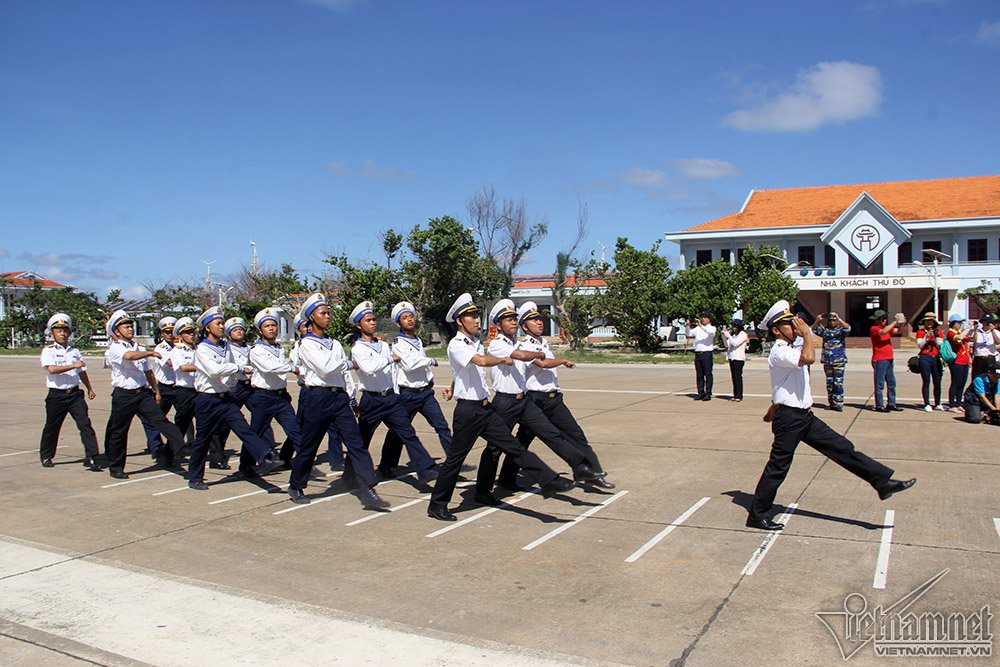 Lời thề son sắt dưới cờ Tổ quốc ở Trường Sa