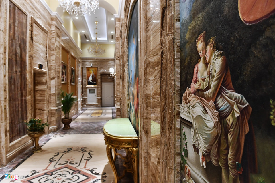 Bên trong biệt thự trên cao dát vàng giá 3 triệu USD tại Hà Nội