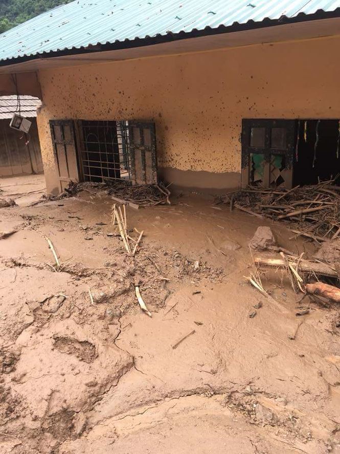 Hình ảnh mưa lũ tàn phá khủng khiếp ở Mường Lát