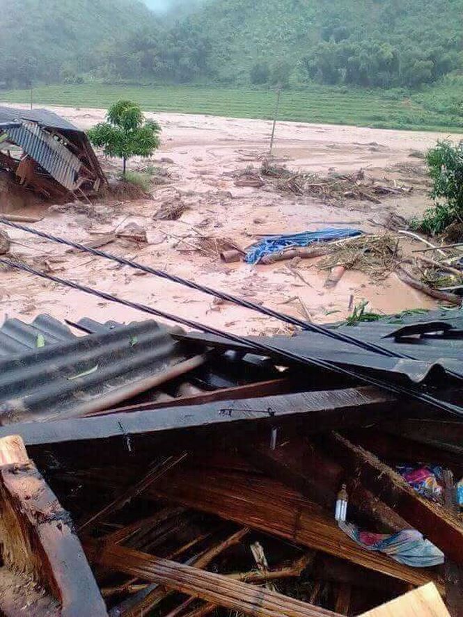 Hình ảnh mưa lũ tàn phá khủng khiếp ở Mường Lát