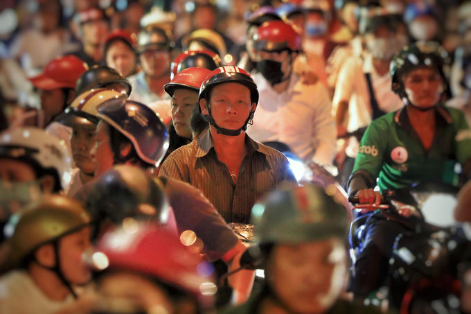 Trung tâm Sài Gòn kẹt cứng đêm Quốc khánh