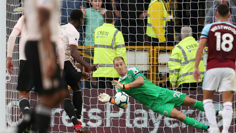 Lukaku lập cú đúp, M.U tạm thoát cơn khủng hoảng