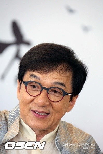 Thành Long xúi giục Phạm Băng Băng sang Mỹ làm đơn xin tị nạn vì scandal trốn thuế?