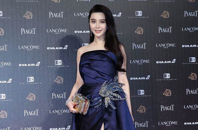 Thành Long xúi giục Phạm Băng Băng sang Mỹ làm đơn xin tị nạn vì scandal trốn thuế?