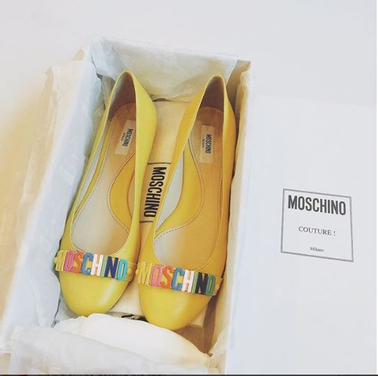 Nhan sắc kẹo ngọt, gia thế giàu có của Quỳnh Anh - cô gái khiến Duy Mạnh đang dự lễ mừng công vẫn tranh thủ ra gặp mặt