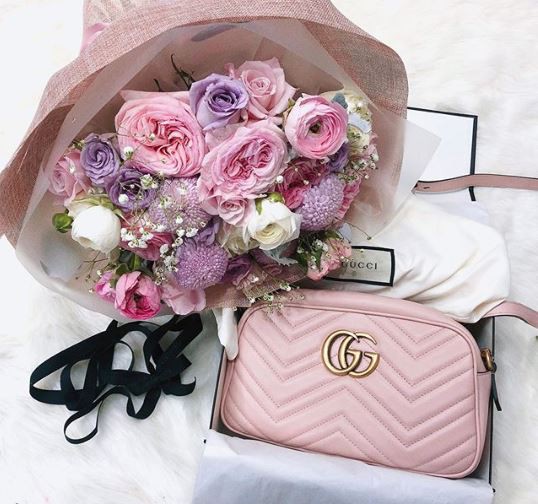 Nhan sắc kẹo ngọt, gia thế giàu có của Quỳnh Anh - cô gái khiến Duy Mạnh đang dự lễ mừng công vẫn tranh thủ ra gặp mặt