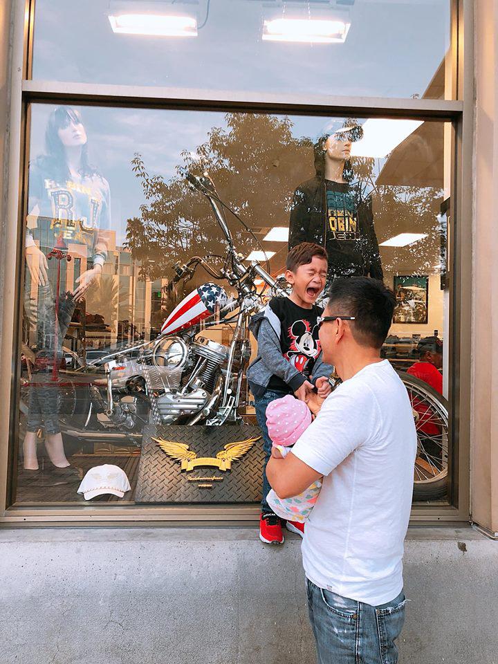 Qua 1 bức ảnh, chồng Thanh Thảo bị người thân bắt lỗi chăm con sơ sinh sai cách