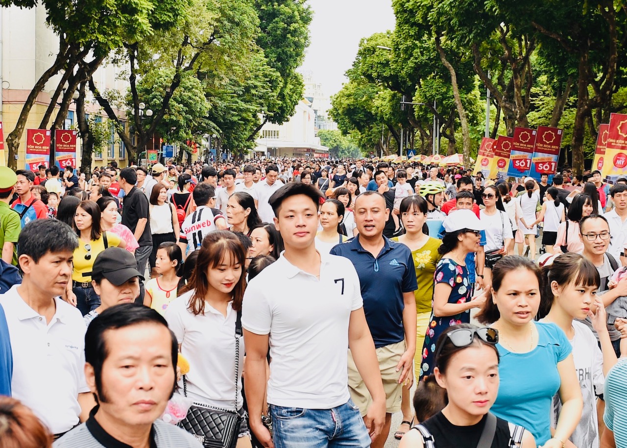 Không khí Tết Độc lập trên phố phường Hà Nội