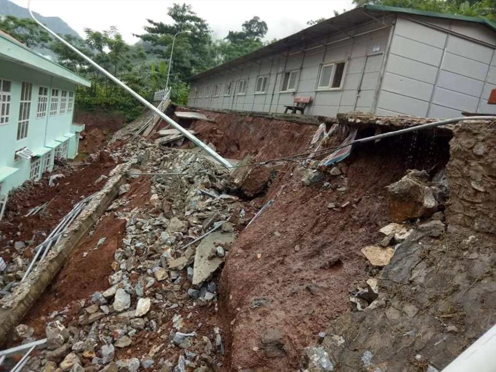 Thanh Hóa sau lũ: Nhiều bản làng bị cô lập, tan hoang trường học trước ngày khai giảng