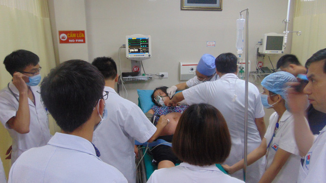 Hy hữu: Mẹ bầu sốc phản vệ rất nặng vì ong đốt, suýt nguy kịch cả mẹ và con