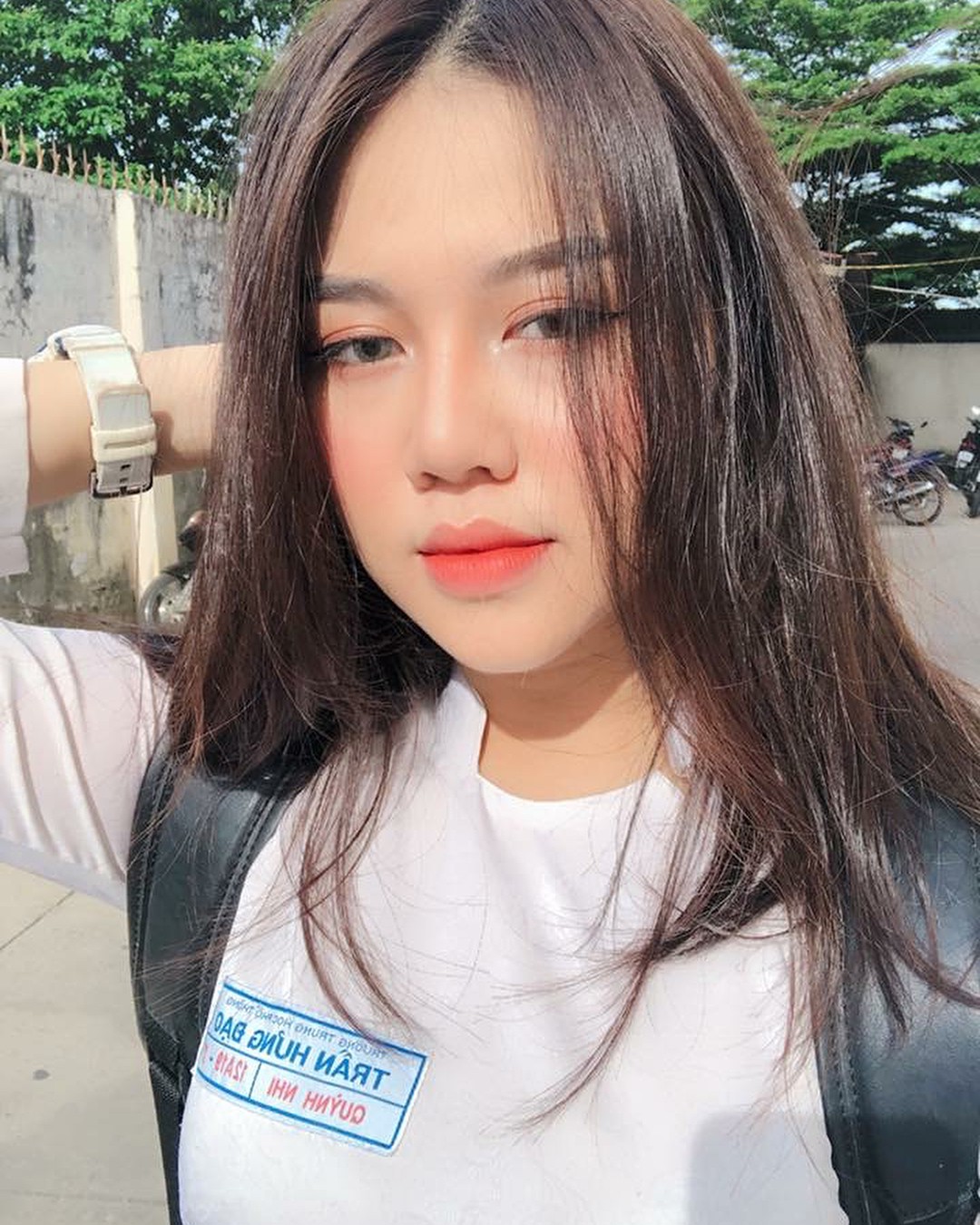 Thêm loạt ảnh mới toanh về hội con gái chỉ cần diện áo dài là auto hoá mỹ nhân Thêm loạt ảnh mới toanh về hội con gái chỉ cần diện áo dài là auto hoá mỹ nhân