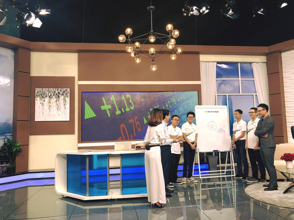 4 nam sinh xuất sắc của Đường lên đỉnh Olympia đều chưa có bạn gái