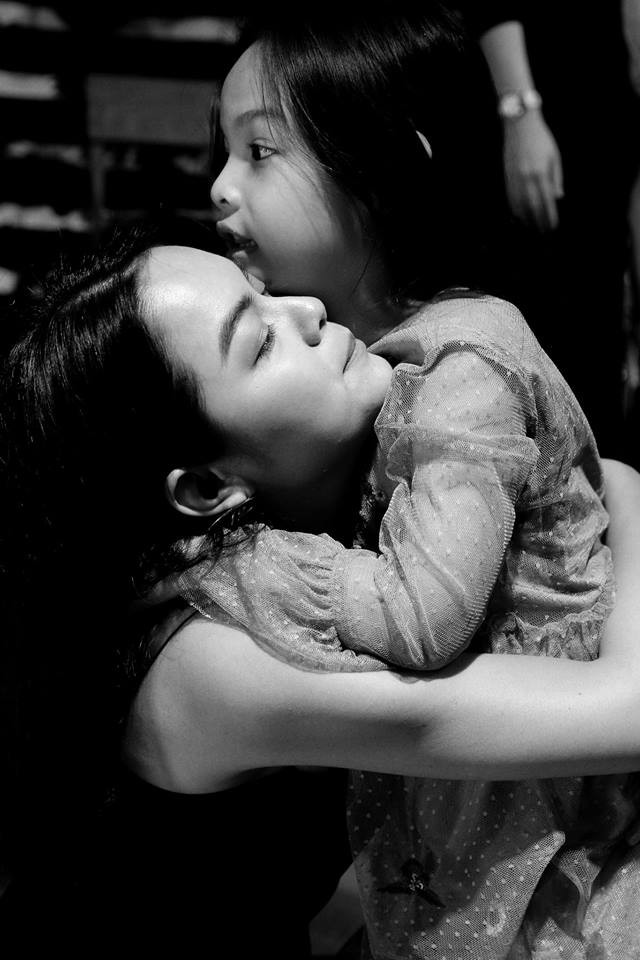 Phạm Quỳnh Anh trải lòng sau tin đồn ly hôn: Hà Nội đêm qua mưa cả bên ngoài lẫn bên trong