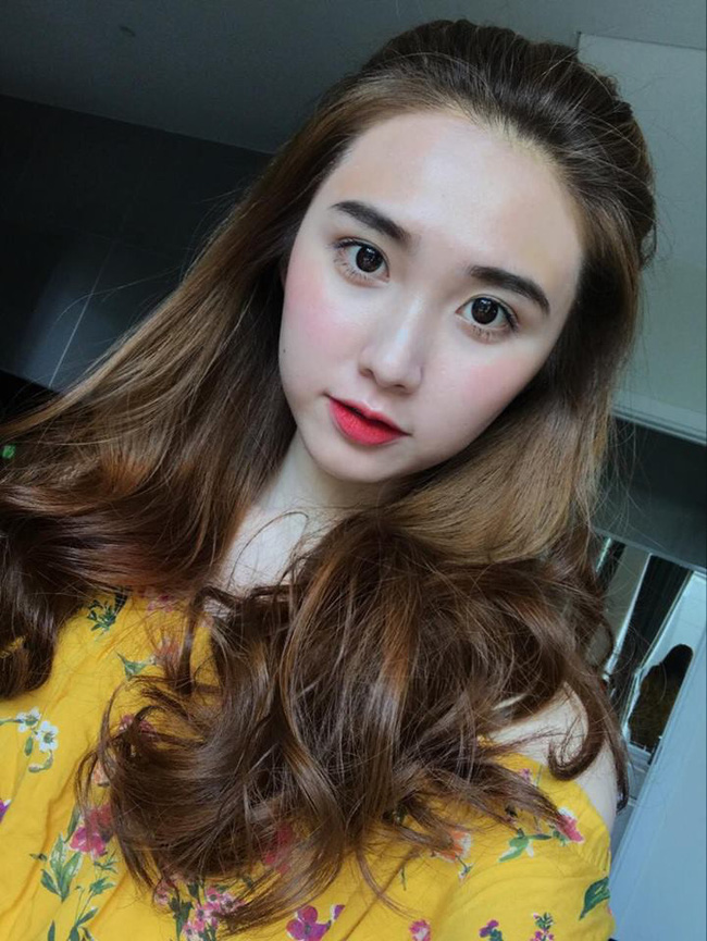 Cận cảnh nhan sắc và gia thế của Thanh Mèo - người yêu tin đồn của thủ môn Bùi Tiến Dũng đang làm MXH dậy sóng