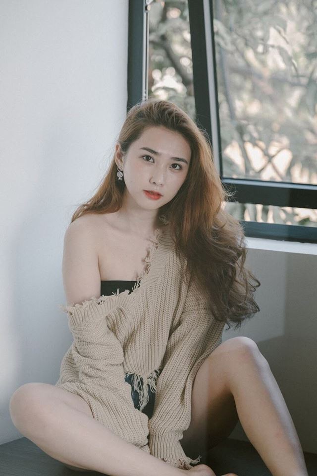 Cận cảnh nhan sắc và gia thế của Thanh Mèo - người yêu tin đồn của thủ môn Bùi Tiến Dũng đang làm MXH dậy sóng