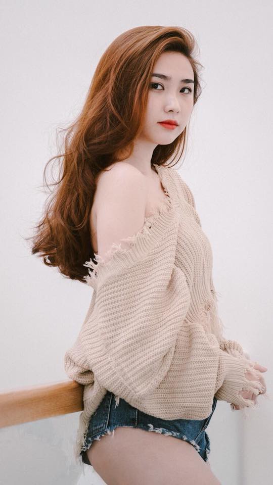 Cận cảnh nhan sắc và gia thế của Thanh Mèo - người yêu tin đồn của thủ môn Bùi Tiến Dũng đang làm MXH dậy sóng