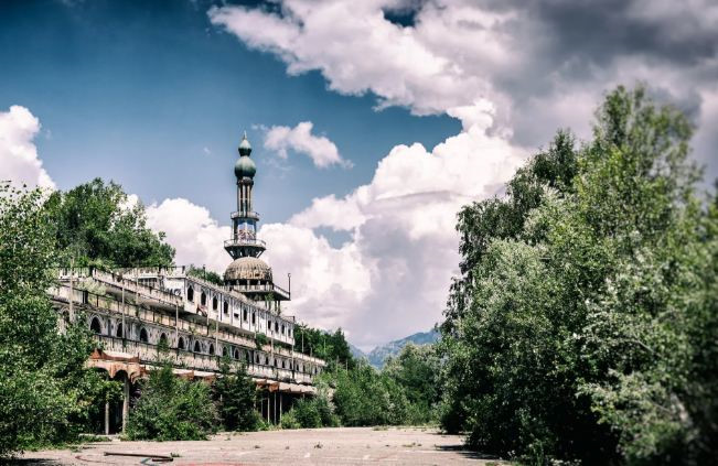 Giải mã chuyện rùng rợn ẩn trong những ngôi làng xinh đẹp