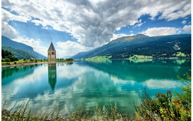 Giải mã chuyện rùng rợn ẩn trong những ngôi làng xinh đẹp