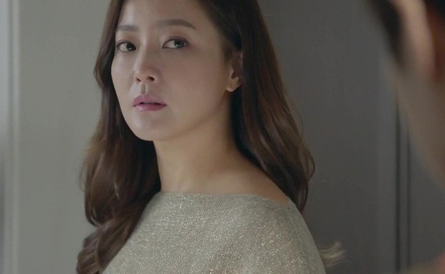 Mẹ chồng hậm hực vì nghĩ con trai yêu vợ quên mình, nàng dâu đã có hành động này khiến bà xóa tan định kiến