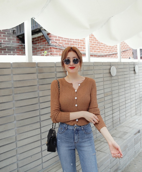 10 cách mặc áo cardigan khiến chàng ngẩn ngơ ngày giao mùa