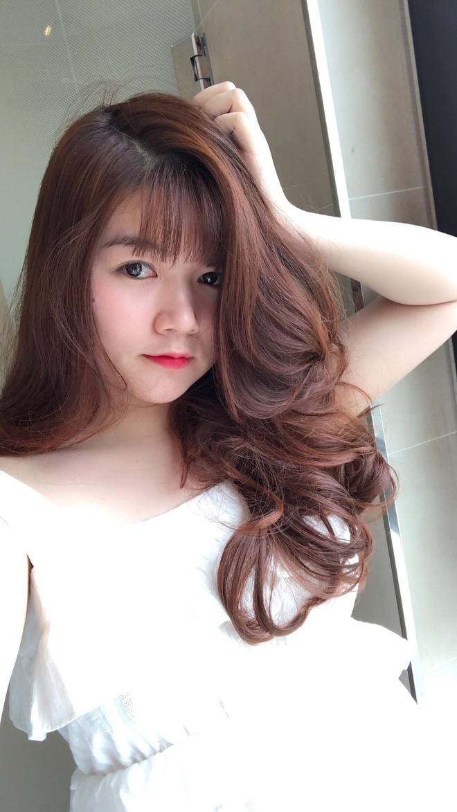 Lộ diện chị gái xinh đẹp, tài giỏi của Thanh Mèo - người yêu tin đồn thủ môn Bùi Tiến Dũng