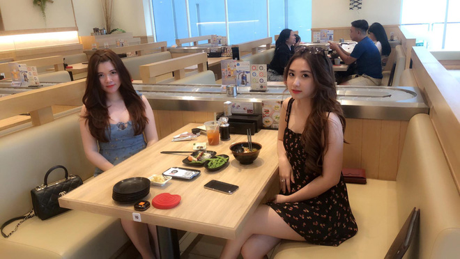 Lộ diện chị gái xinh đẹp, tài giỏi của Thanh Mèo - người yêu tin đồn thủ môn Bùi Tiến Dũng