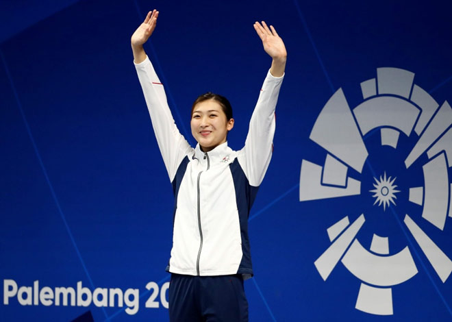 Siêu nhân ASIAD vàng đeo trĩu cổ: Mỹ nhân 18 tuổi 6 HCV, 6 kỷ lục