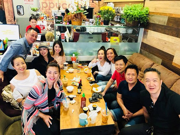 Khoảnh khắc gợi nhắc tuổi thơ của 8X, 9X đời đầu: Bằng Kiều hội ngộ những ban nhạc nổi tiếng Vpop Chìa khóa vàng, 3A, Tick tick tak