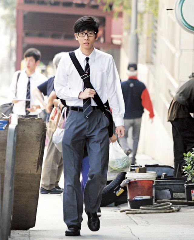 Số phận đầy bất công của 2 con trai Chân Tử Đan: Người sống trong phú quý, kẻ bệnh tật bị bỏ rơi