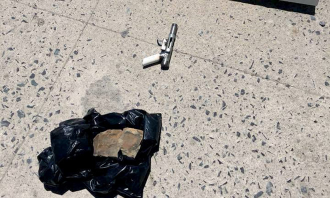 2 thanh niên bịt mặt, cướp ngân hàng ở Khánh Hòa