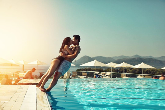 Ngọc Thảo đăng ảnh hôn bạn trai ngọt ngào sau nghi án chia tay