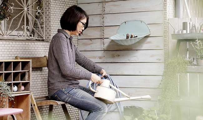 Cô gái trẻ tự tay cải tạo không gian cũ kỹ thành ngôi nhà vườn đẹp lãng mạn với cây xanh