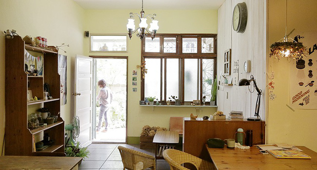 Cô gái trẻ tự tay cải tạo không gian cũ kỹ thành ngôi nhà vườn đẹp lãng mạn với cây xanh