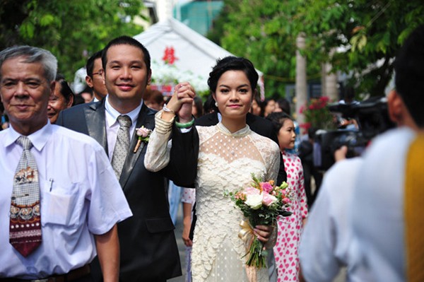 10 năm yêu đương, 6 năm kết hôn, Phạm Quỳnh Anh và Quang Huy đã hạnh phúc như thế