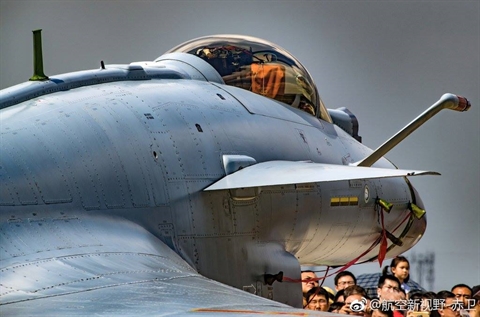 Trung Quốc khoe J-10C chiến thắng áp đảo Su-35SK trong không chiến