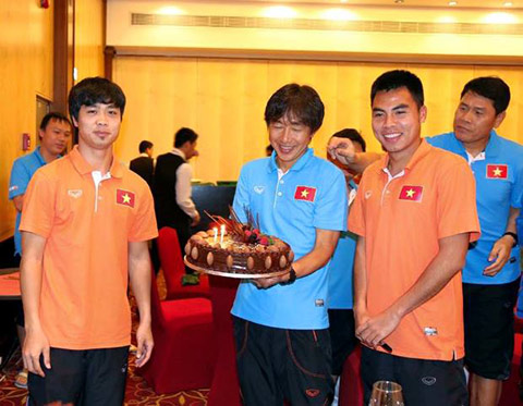 Đức Huy: Chào nhé, thời tuổi trẻ mặn mà