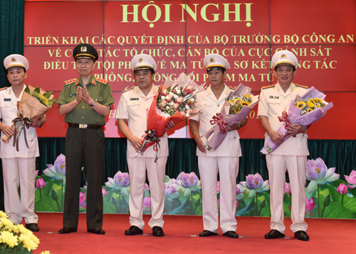 Bộ Công an bổ nhiệm hàng loạt lãnh đạo Cục cảnh sát chống ma túy