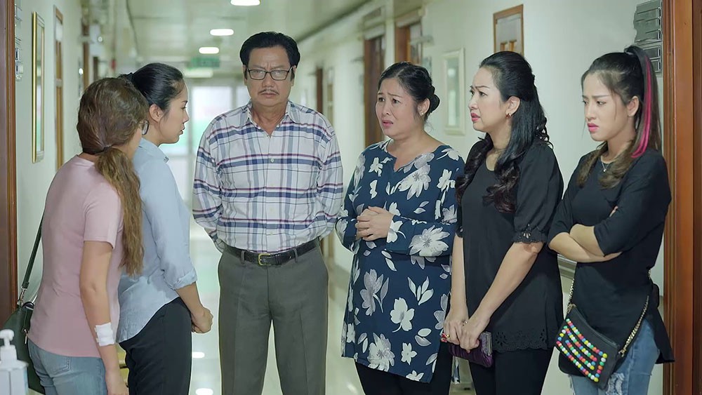 Phim Gạo nếp gạo tẻ tập 54: Công nhận quả báo nhục nhã vì tội ngoại tình Phim Gạo nếp gạo tẻ tập 54: Công nhận quả báo nhục nhã vì tội ngoại tình