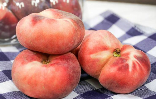 Đào ngoại ồ ạt về Việt Nam