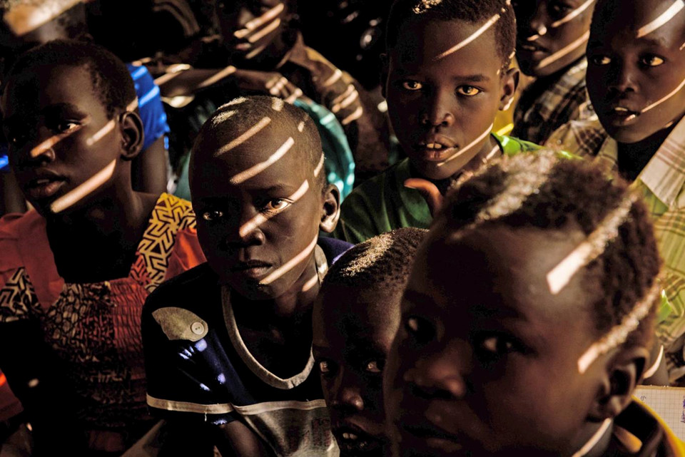 Khai giảng của trẻ em ở những nơi nghèo nhất thế giới