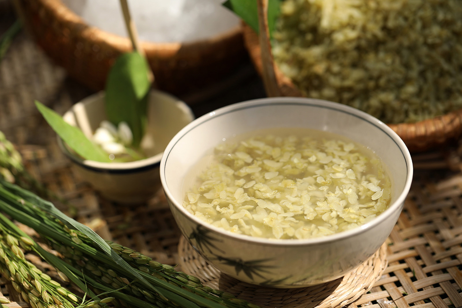 Những khoảnh khắc mùa thu Hà Nội lay động lòng người