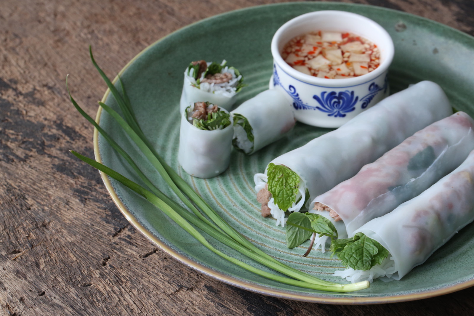 Những khoảnh khắc mùa thu Hà Nội lay động lòng người