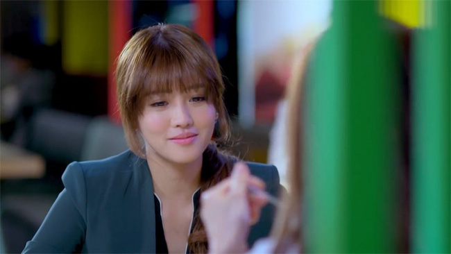 Đang là vợ đường hoàng bỗng trở thành người thứ 3 ở thời thanh xuân của chồng, vợ phải cay đắng làm điều này