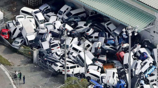 Hình ảnh: Nhật Bản hoang tàn, đổ nát sau liên tiếp siêu bão Jebi và động đất 6 độ Richter ở Hokkaido