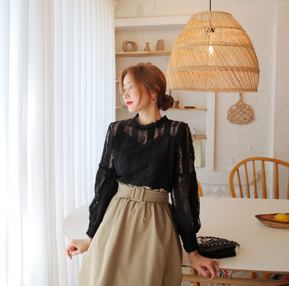 Tủ đồ mùa thu của các nàng sao có thể thiếu 4 mẫu áo blouse tay dài điệu đà, tuyệt xinh này