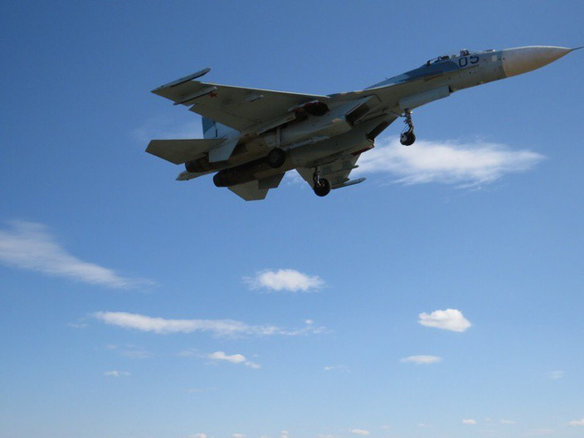 Cảnh tượng hiếm gặp tại sân bay thử nghiệm của Nga