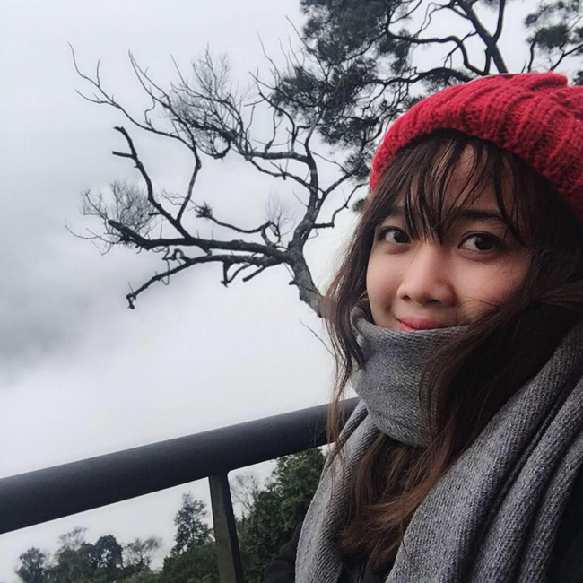 Nhận đặt mua vé máy bay cho khách đi trăng mật, ứng tiền trước xong xuôi, cô gái mới tá hỏa vì khách đòi bay theo lịch âm