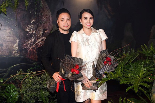 Đinh Ngọc Diệp bất ngờ xuất hiện với bụng bầu 8 tháng sau 2 năm rưỡi kết hôn Đinh Ngọc Diệp bất ngờ xuất hiện với bụng bầu 8 tháng sau 2 năm rưỡi kết hôn