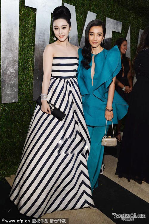 Xem phim cung đấu làm gì, ngay trong showbiz thế giới cũng đầy rẫy mưu thâm kế hiểm do các sao nữ bày ra!