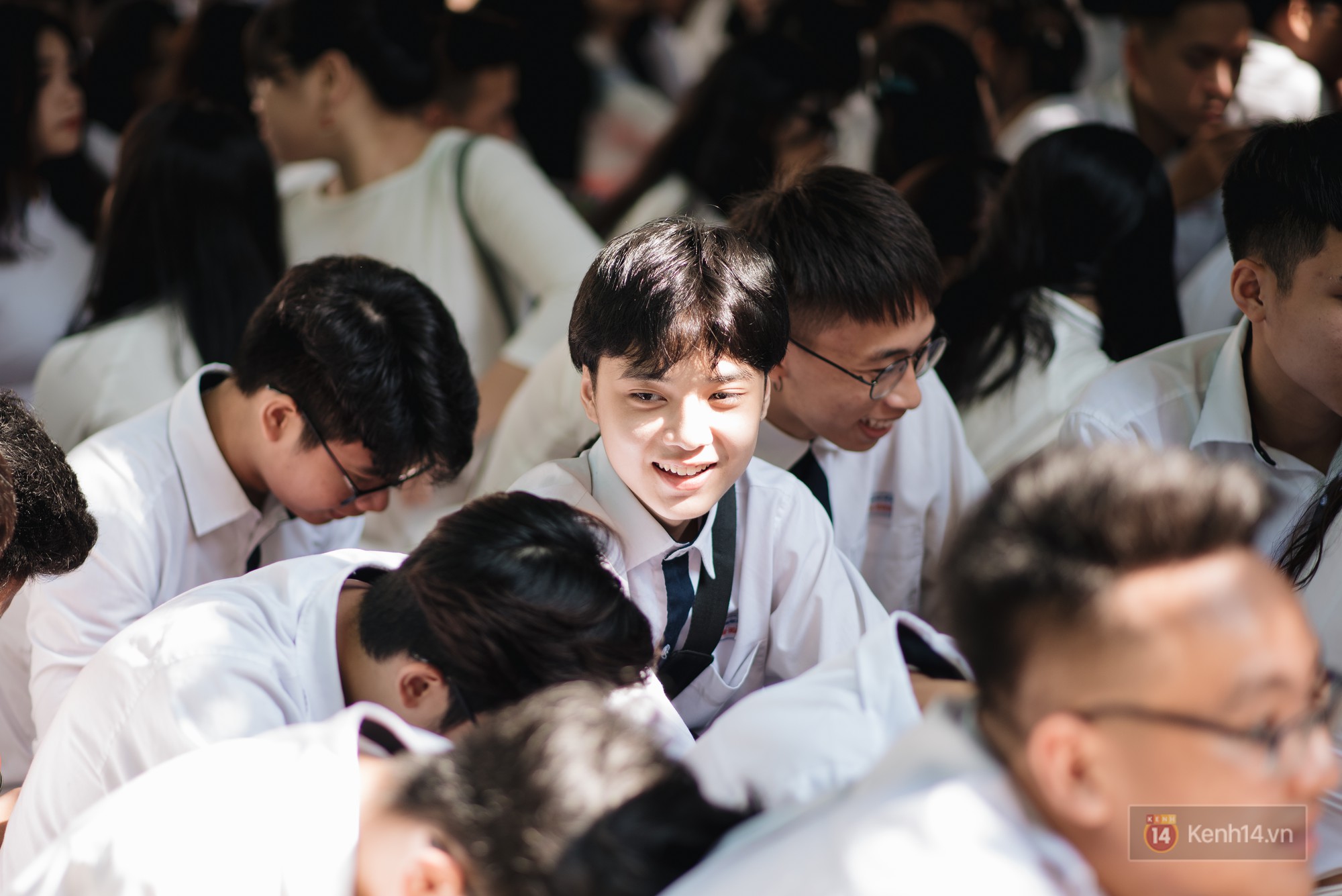 Đâu thua kém dàn nữ sinh, con trai 10x bây giờ cực duyên nhé!